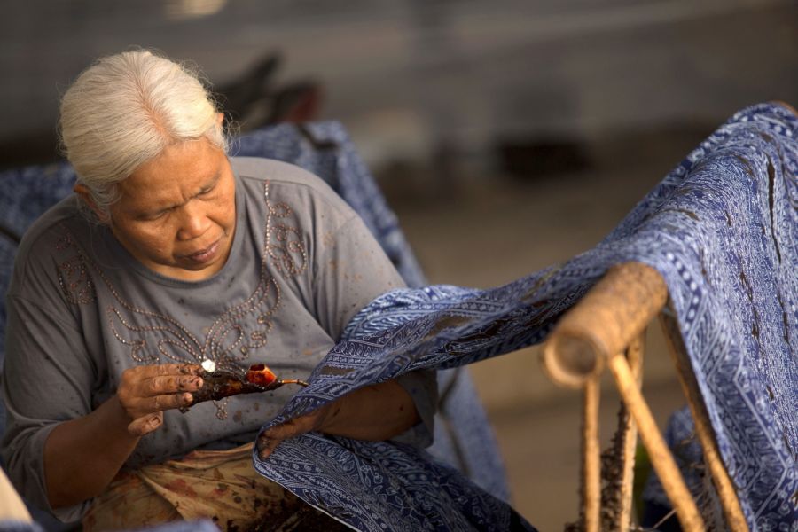 Mengenal Ciri Khas Motif Batik Indonesia yang Populer dan Beragam